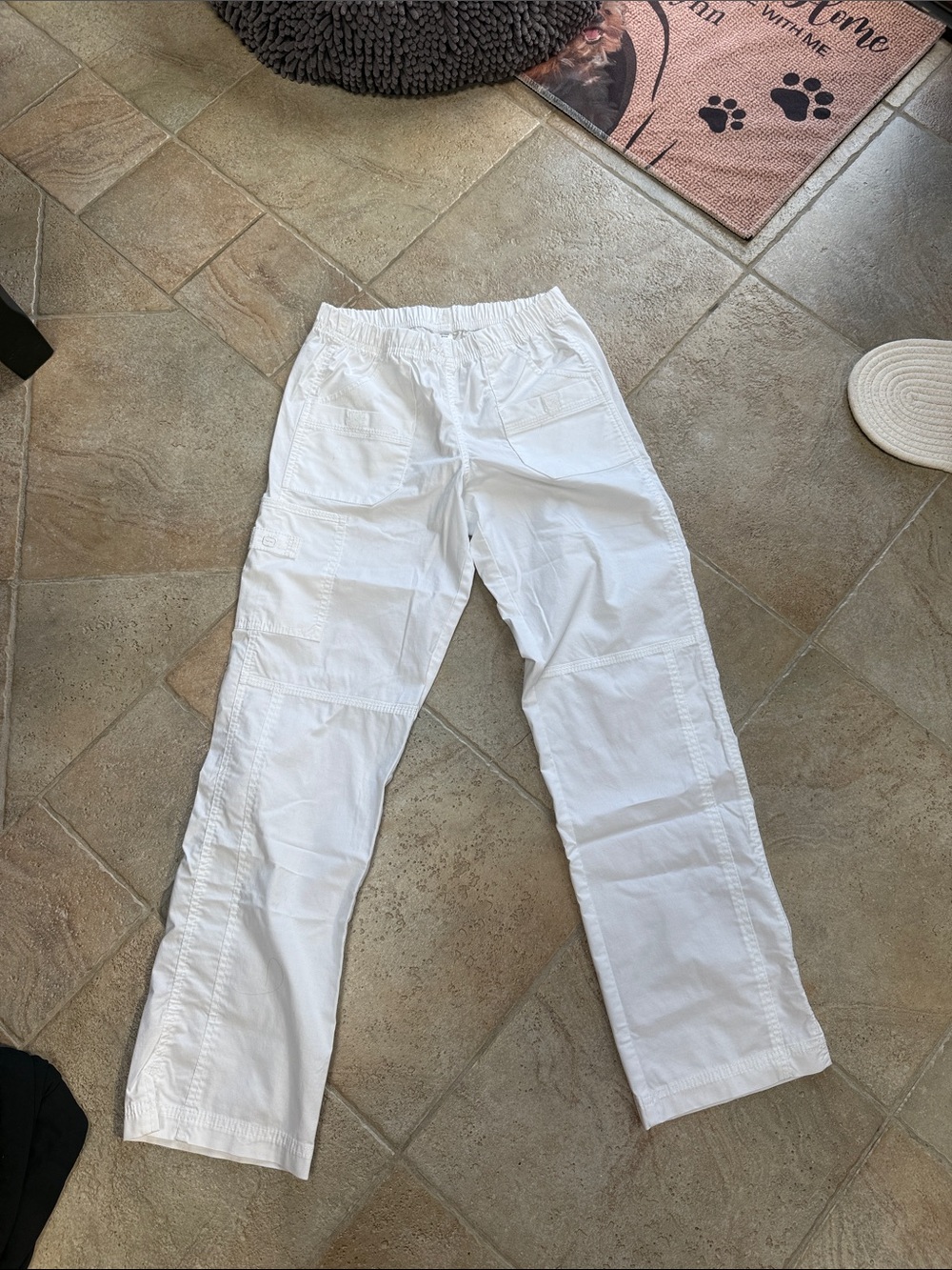 Women's White Elastic-Waist scrubs